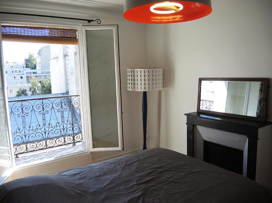 2 Pieces Avec Balcon Plein Sud Apartment Paris Exterior photo