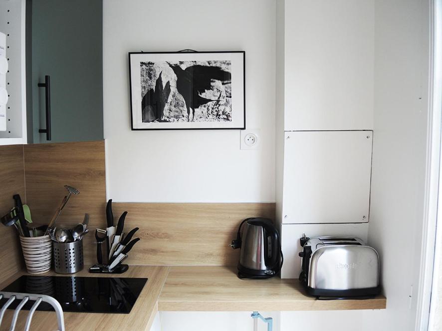 2 Pieces Avec Balcon Plein Sud Apartment Paris Exterior photo